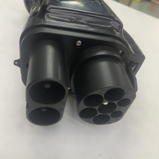 2026 New 200A Electric Vehicle - Gb/T To Ccs2 200A Fast Charging Adapter 评论和价格
